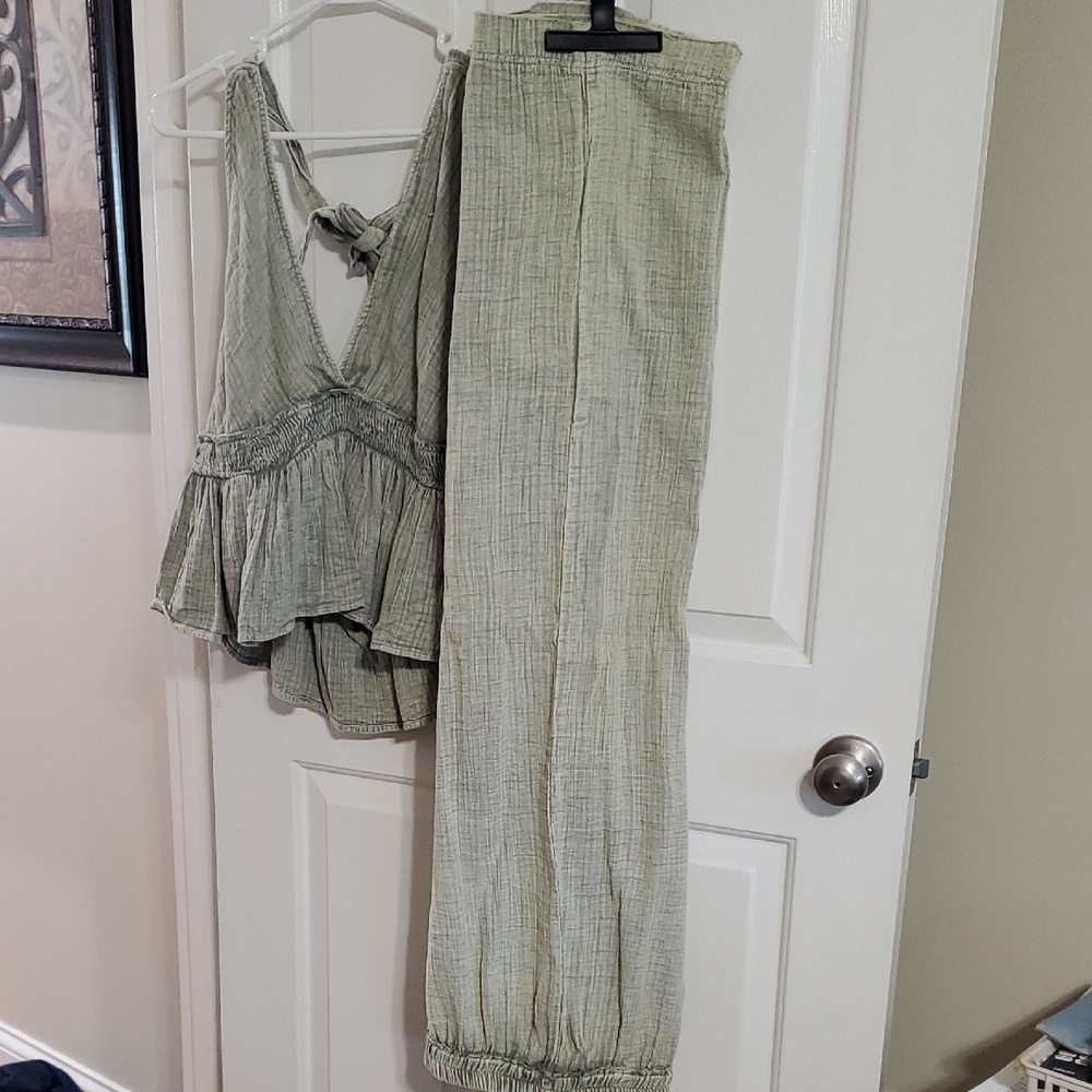 Elegant Olive Green Jumpsuit